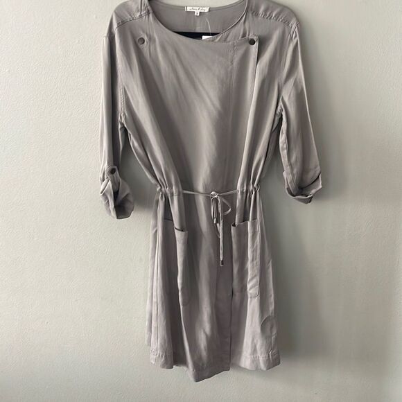 Willow & Clay Wrap Front Dress Size small chinch waist snap front zipper NWT - Picture 1 of 14